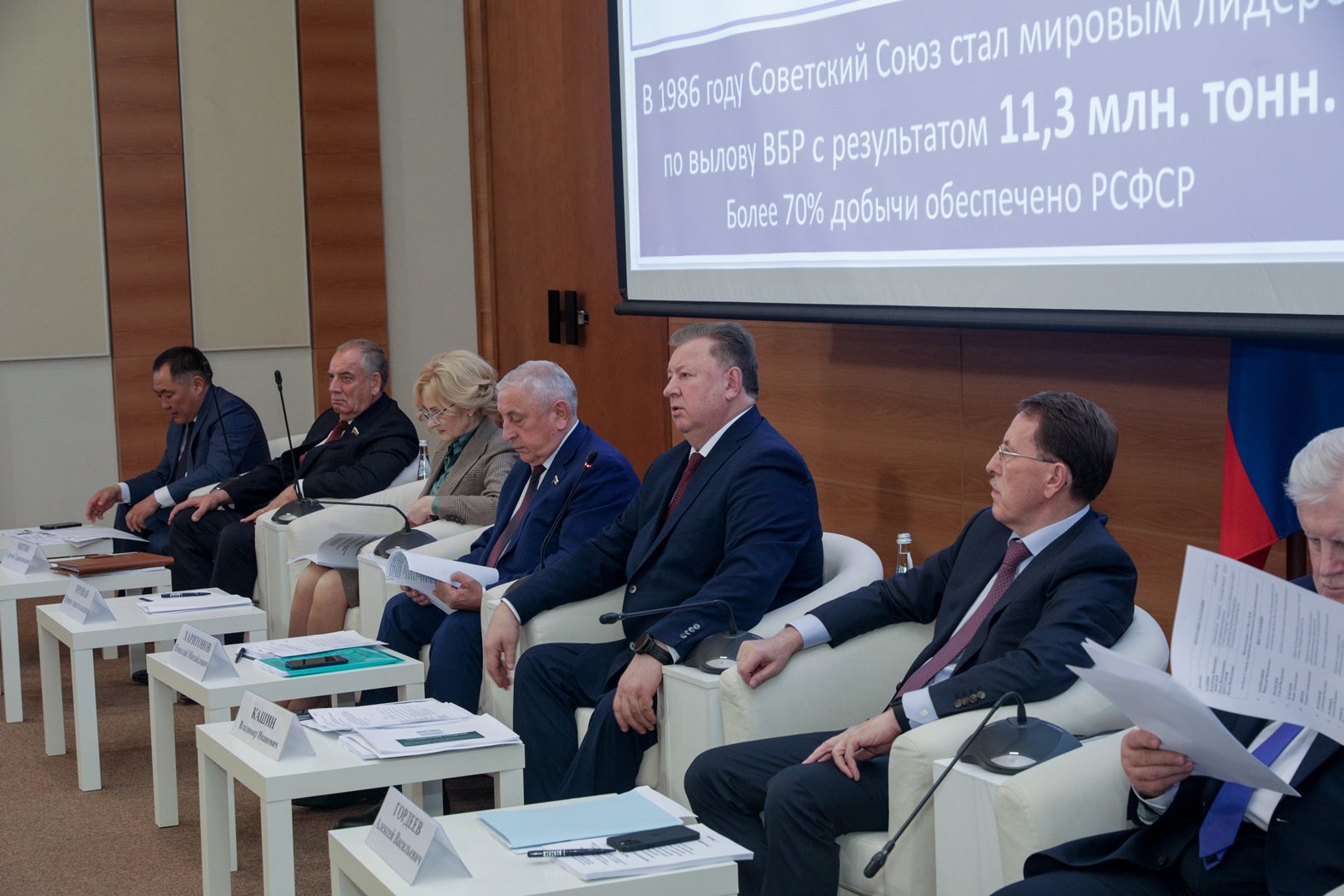 В.И. Кашин провел Парламентские слушания по развитию рыбохозяйственного комплекса России