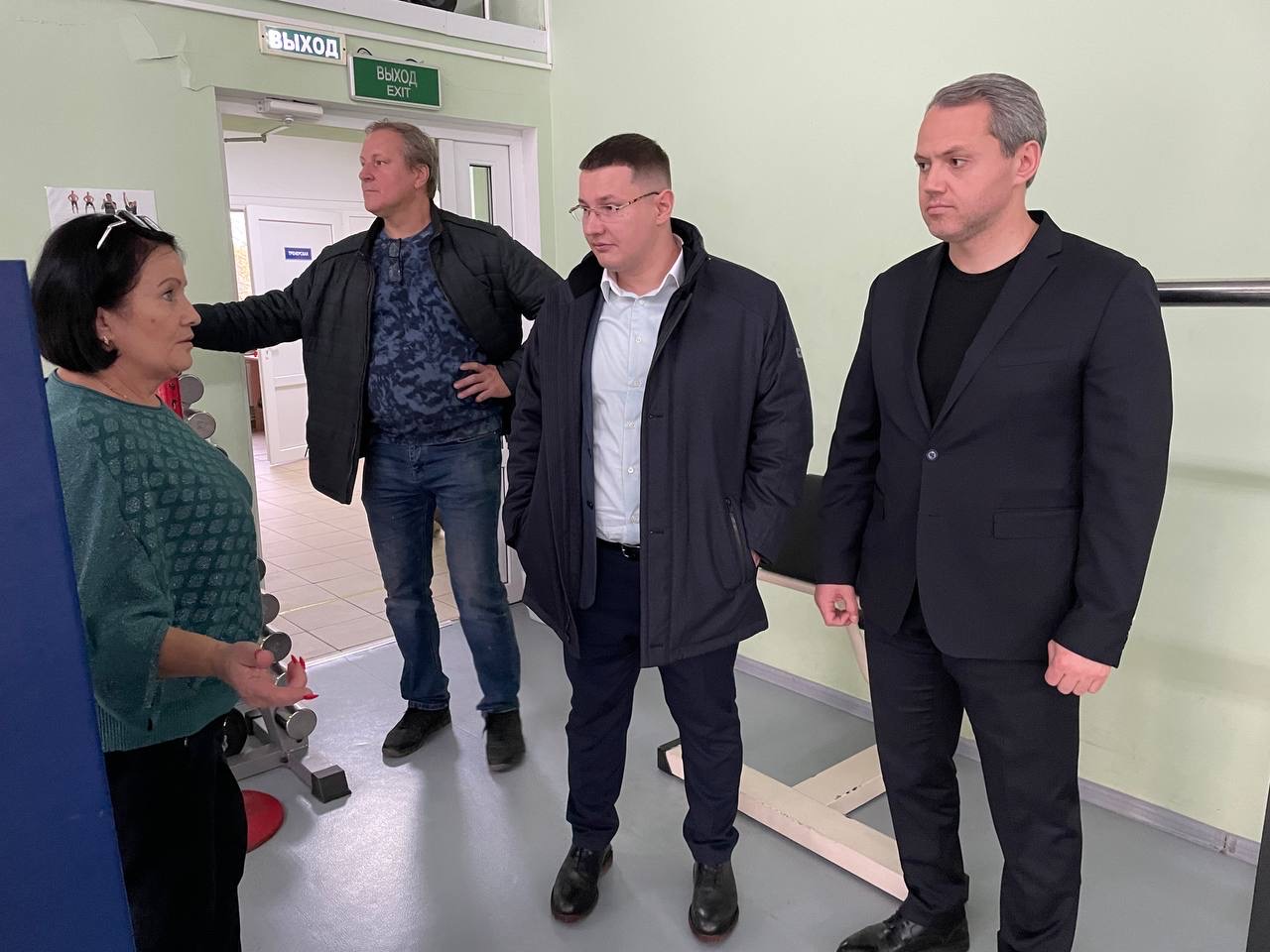 Депутат Мособлдумы Марк Черемисов посетил ФОК «ДЕЛЬФИН» в Ногинске