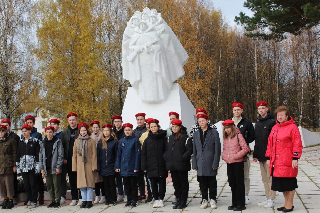 Мы общей памятью едины!