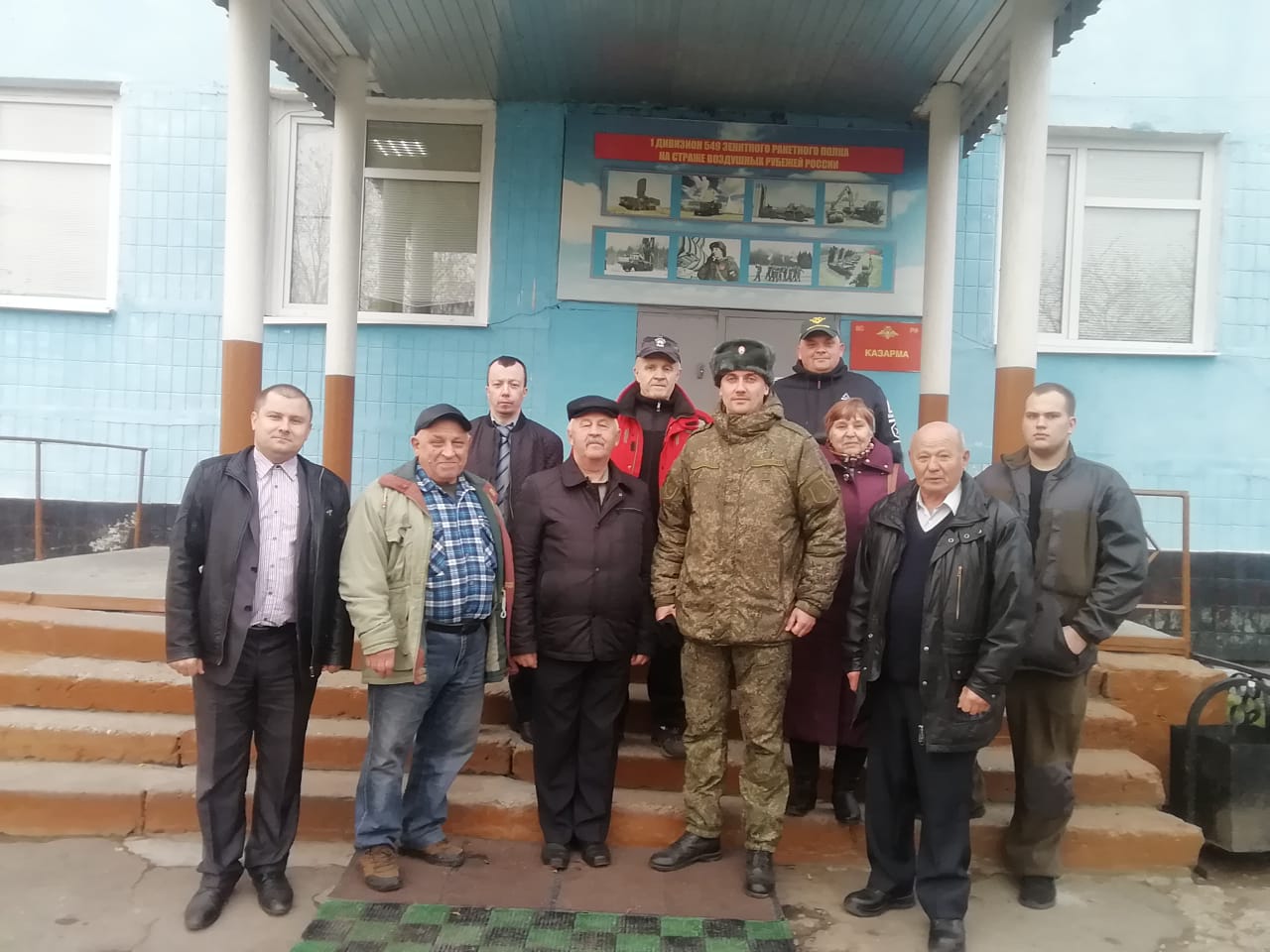 Подольские коммунисты ознакомились с бытом военнослужащих
