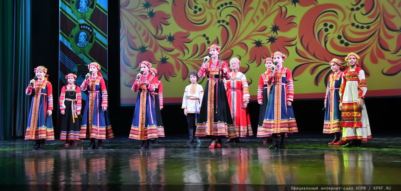 Комсомол: Думать. Дерзать. Сметь!