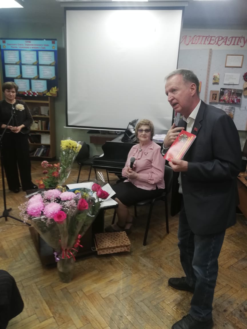 Александр Дегтяренко принял участие в авторском вечере «В трепетании света и тени»