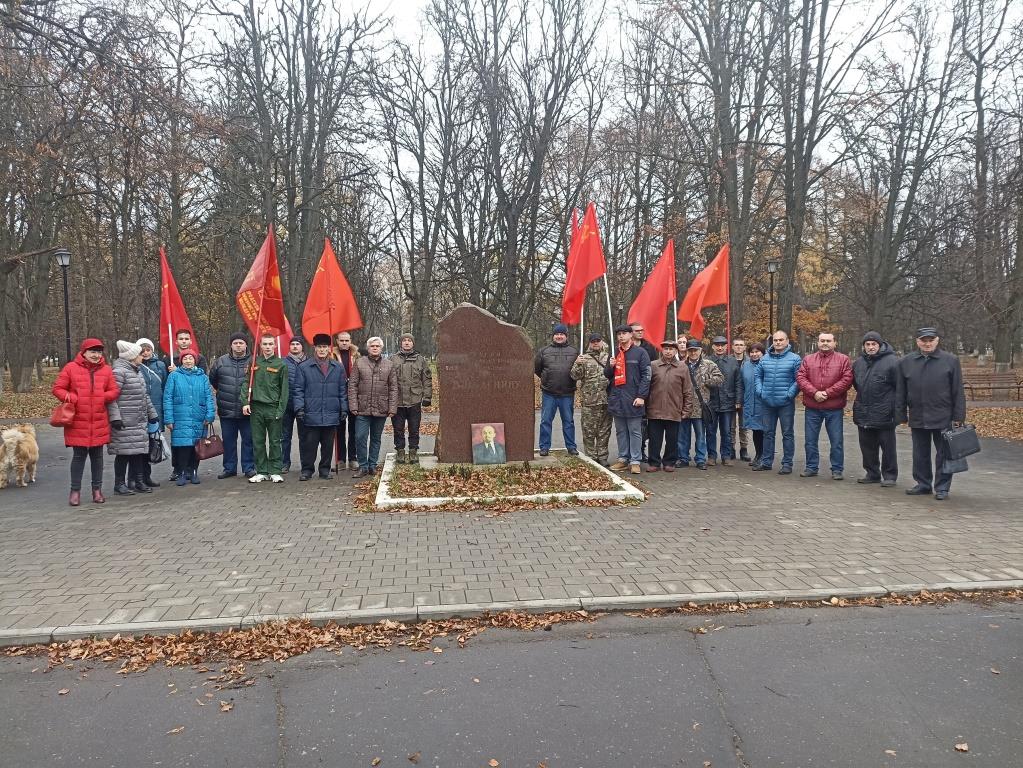 «Нет у революции конца»