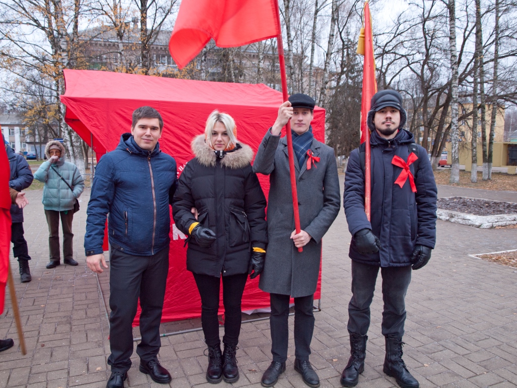 Помнить о подвиге большевиков