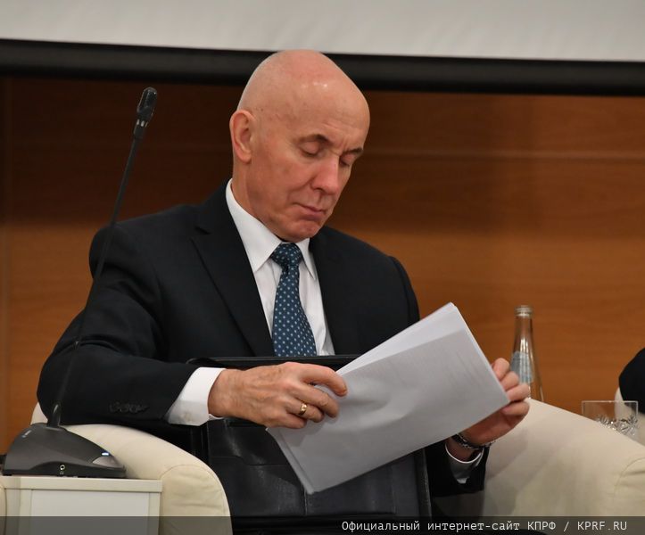 Г.А. Зюганов на Круглом столе в Госдуме: «Ответы придется искать на выборах»