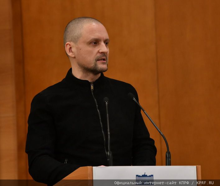 Г.А. Зюганов на Круглом столе в Госдуме: «Ответы придется искать на выборах»