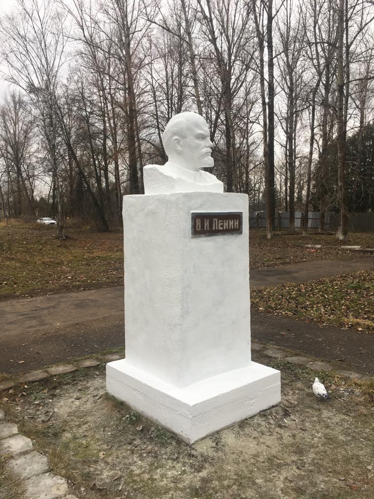 Клинские коммунисты восстановили памятник Ленину