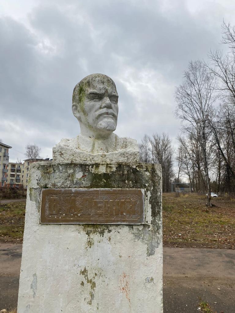Клинские коммунисты восстановили памятник Ленину