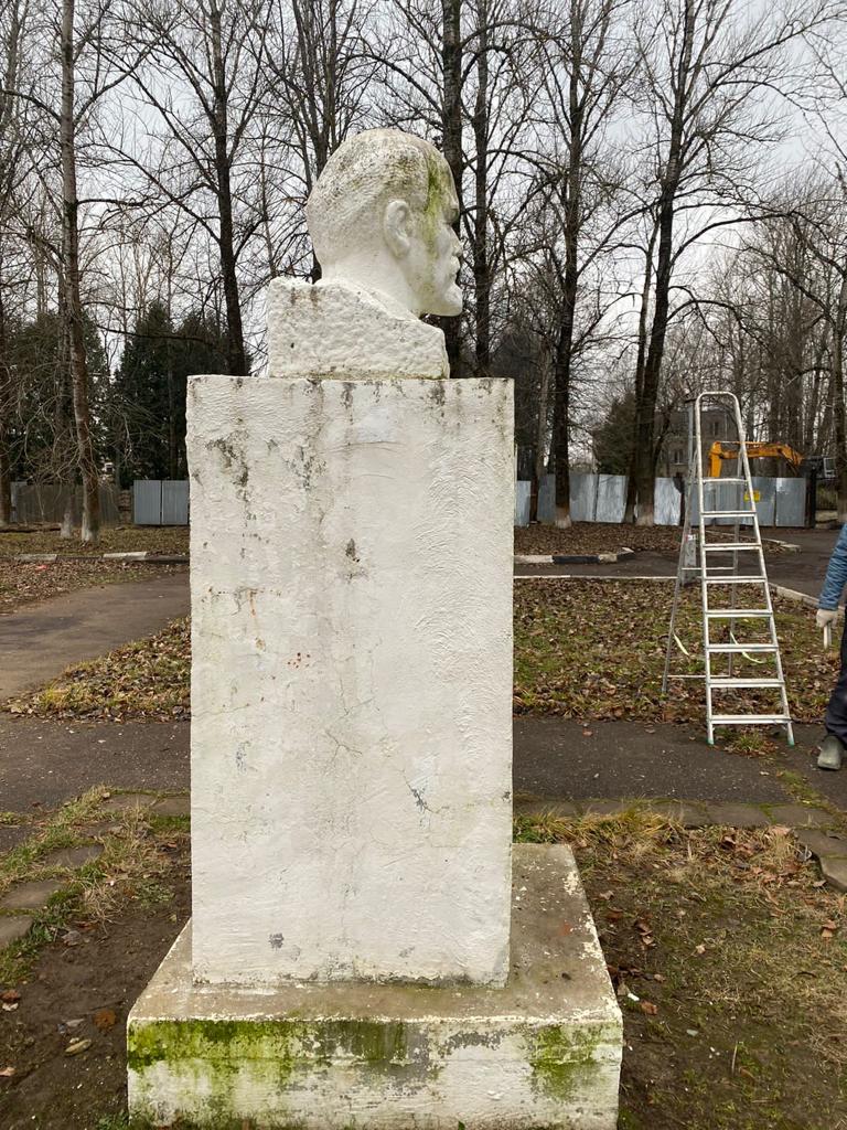 Клинские коммунисты восстановили памятник Ленину