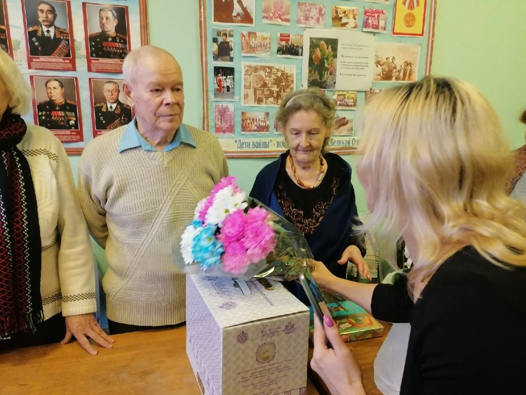 Супругов Балашихи поздравили с 62-летием совместной жизни