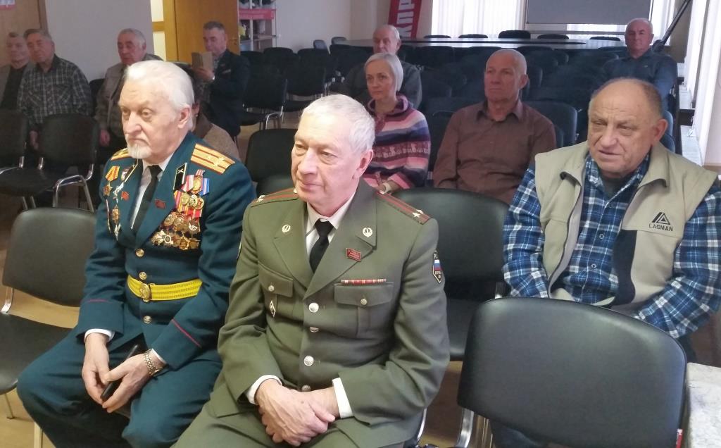 В Союзе советских офицеров