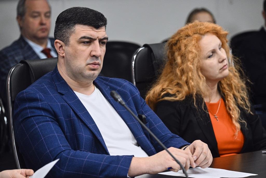 Одна из важнейших задач работы подмосковных коммунистов - развитие природоохранных территорий Московской области
