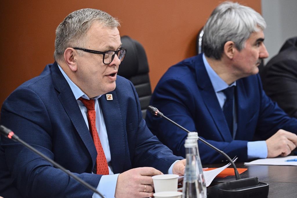 Одна из важнейших задач работы подмосковных коммунистов - развитие природоохранных территорий Московской области