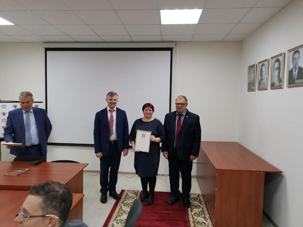 Руководитель фракции КПРФ в Мособлдуме Александр Наумов посетил с рабочим визитом ФГБНУ «ФИЦ картофеля им. А.Г. Лорха» и филиал ФИЦ картофеля НИИ крахмалопродуктов в Красково