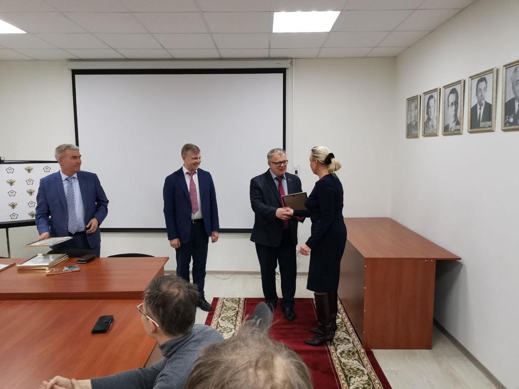 Руководитель фракции КПРФ в Мособлдуме Александр Наумов посетил с рабочим визитом ФГБНУ «ФИЦ картофеля им. А.Г. Лорха» и филиал ФИЦ картофеля НИИ крахмалопродуктов в Красково