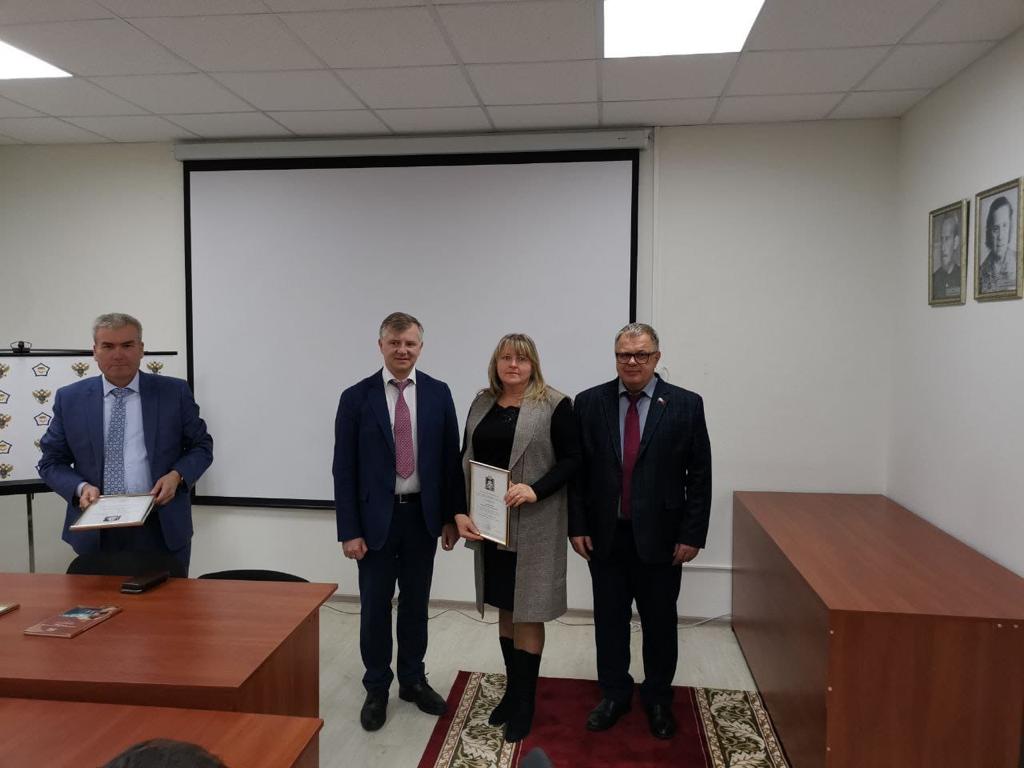 Руководитель фракции КПРФ в Мособлдуме Александр Наумов посетил с рабочим визитом ФГБНУ «ФИЦ картофеля им. А.Г. Лорха» и филиал ФИЦ картофеля НИИ крахмалопродуктов в Красково