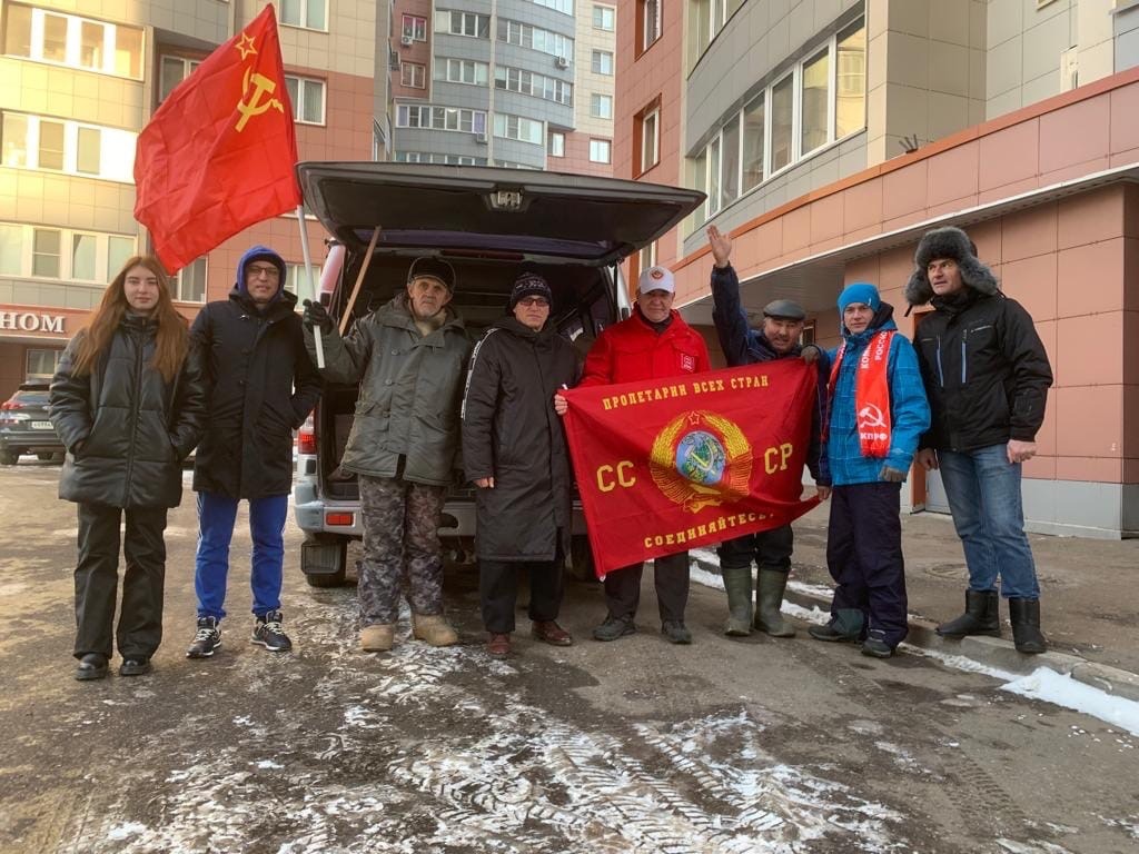 Важна любая поддержка и помощь - тем, кто на фронте!