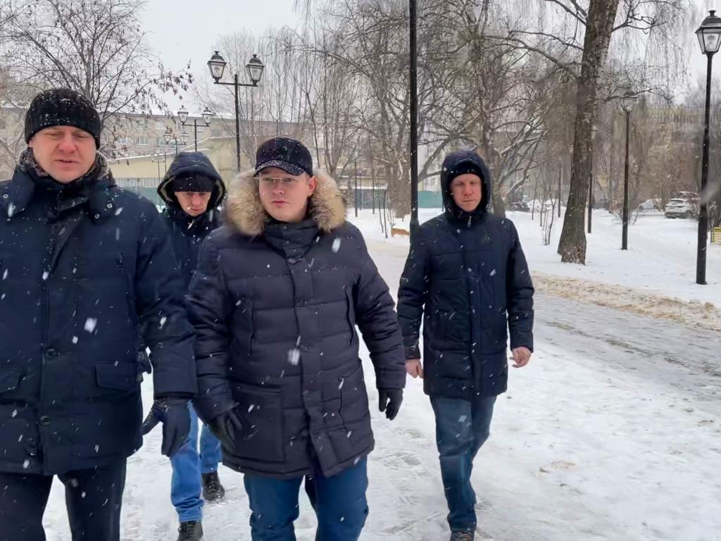 Обход территории г.о. Лосино-Петровский в период обильного снегопада депутатом Мособлдумы Марком Черемисовым