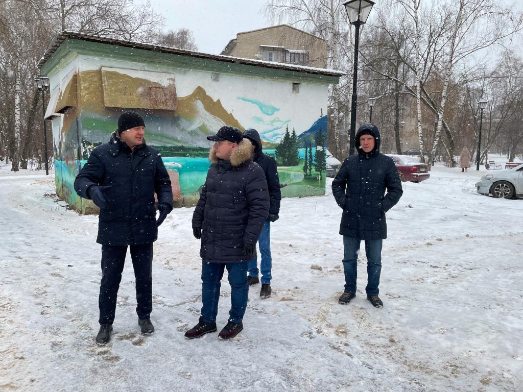 Обход территории г.о. Лосино-Петровский в период обильного снегопада депутатом Мособлдумы Марком Черемисовым