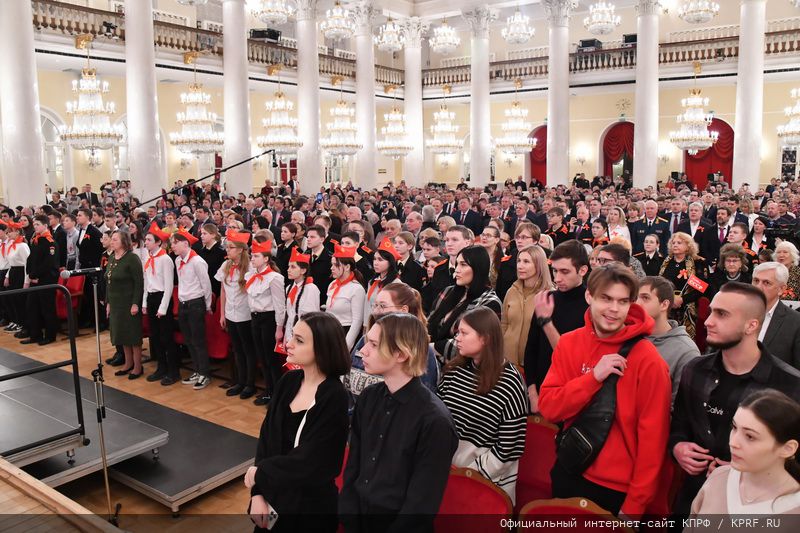 В Москве состоялся праздничный концерт, посвященный 100-летию СССР