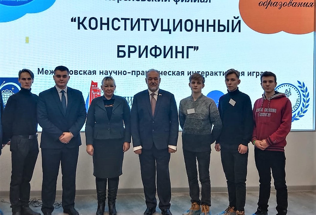 От пролетарских конституций до конституционных поправок властной вертикали