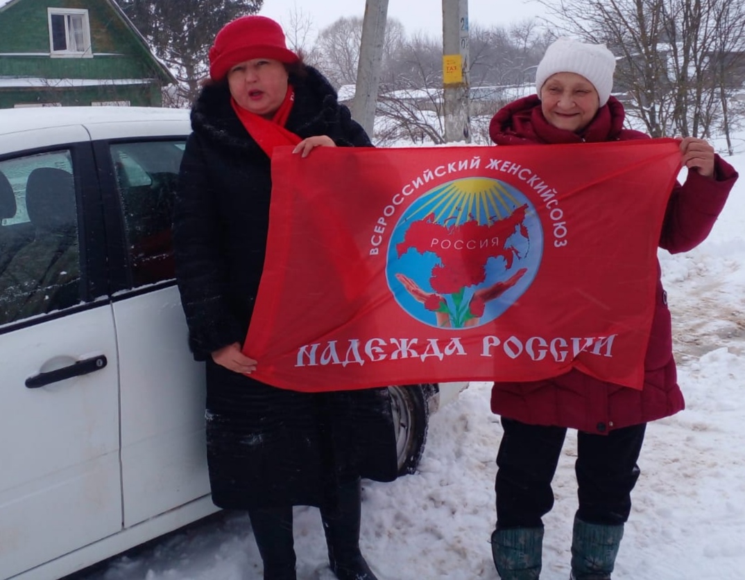 Советский Союз жил, жив и будет жить!