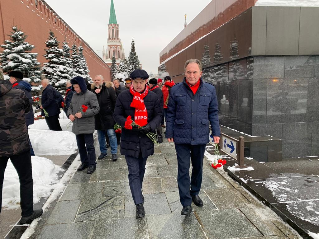В Москве прошла торжественная акция, посвященная 143-й годовщине со Дня рождения И.В. Сталина