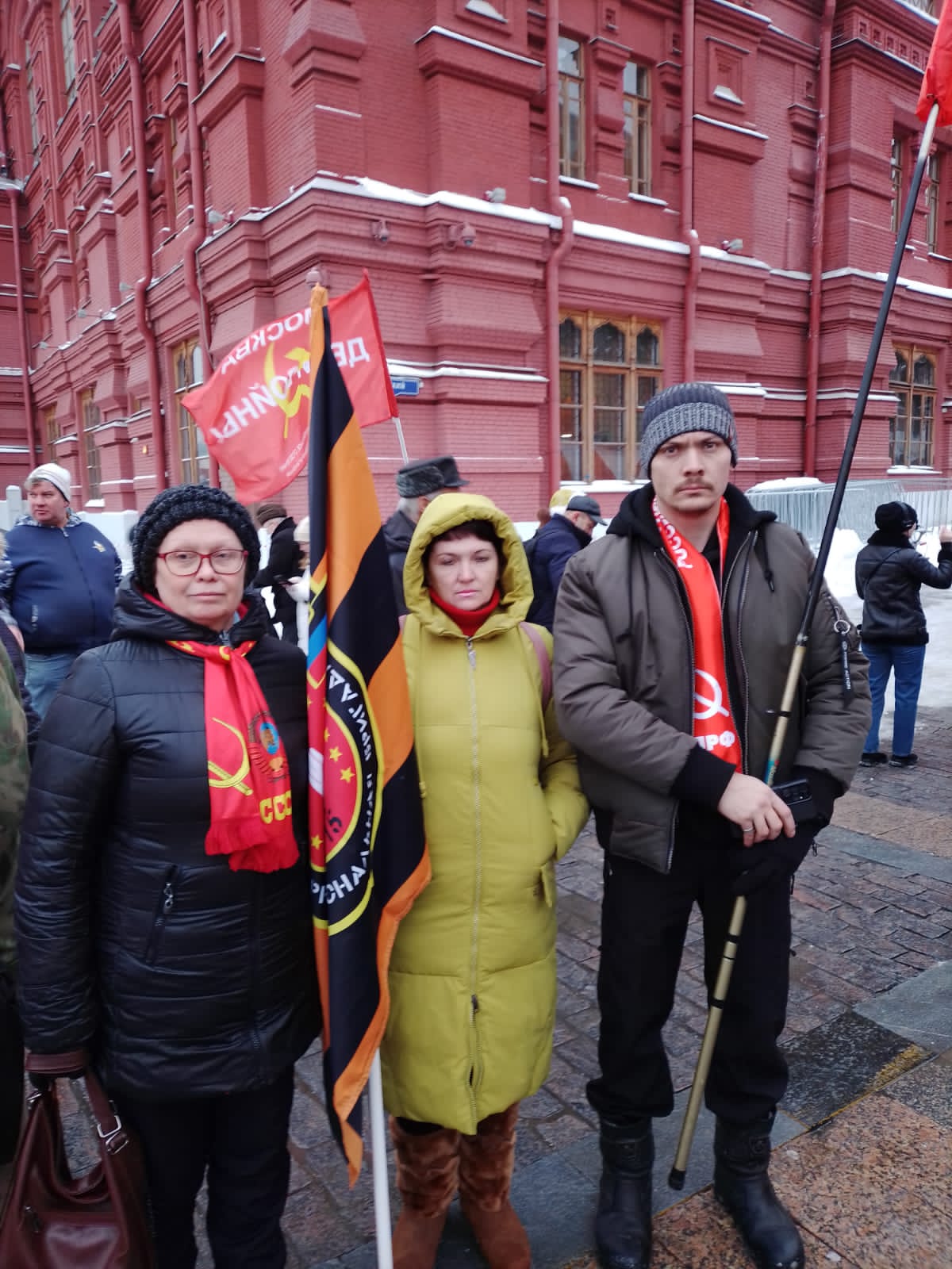 Шаховские коммунисты возложили цветы к могиле И.В. Сталина
