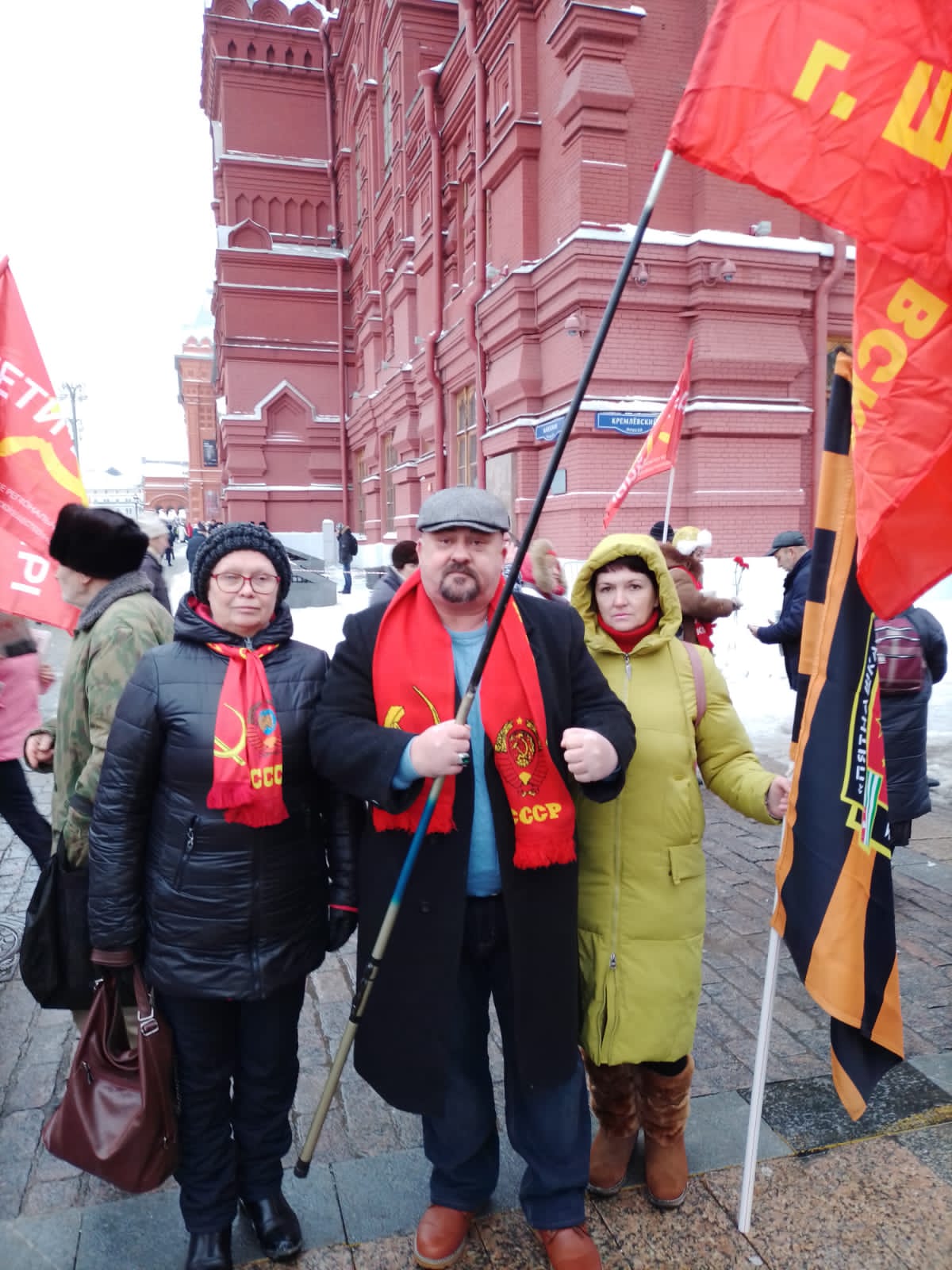 Шаховские коммунисты возложили цветы к могиле И.В. Сталина
