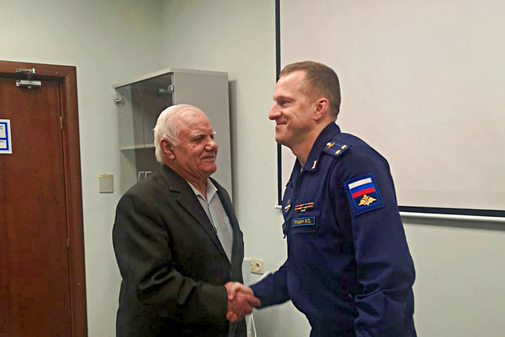 За укрепление боевого содружества