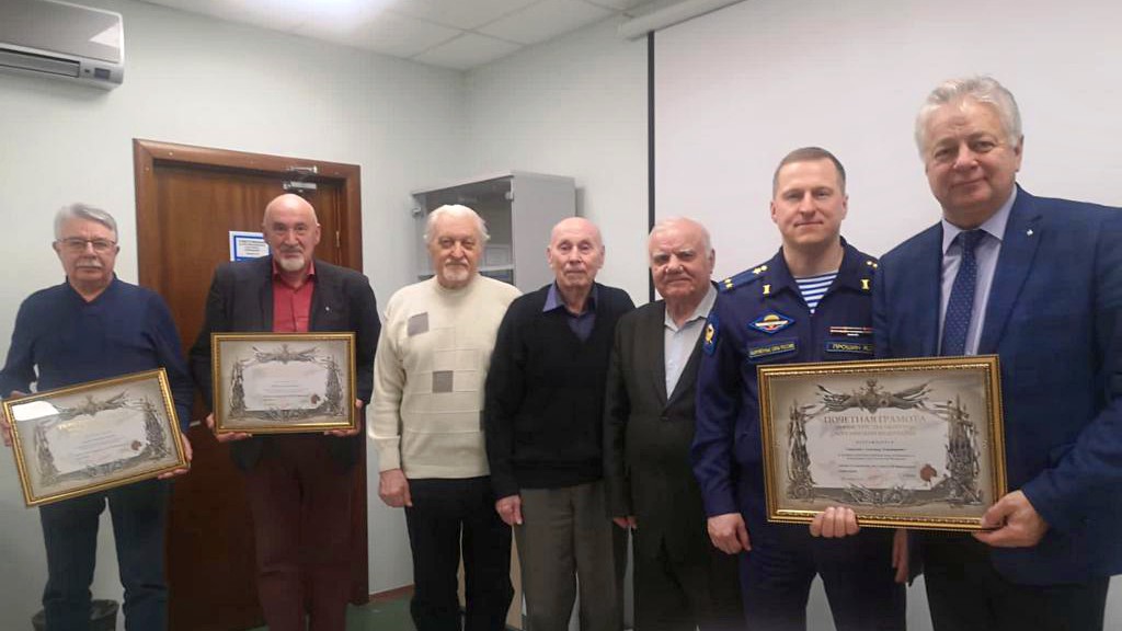 За укрепление боевого содружества