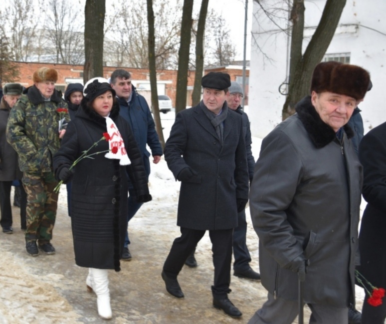 День освобождения Лотошинского района от немецко-фашистских захватчиков отметили митингом и возложением