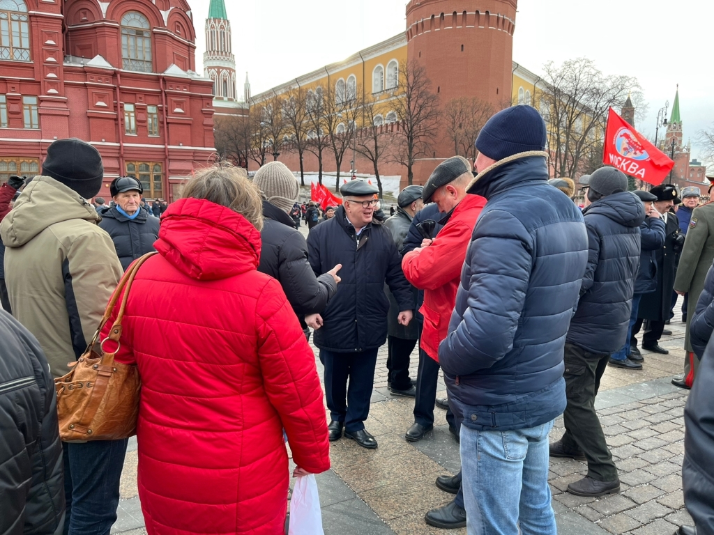«Учиться у Ленина побеждать!»