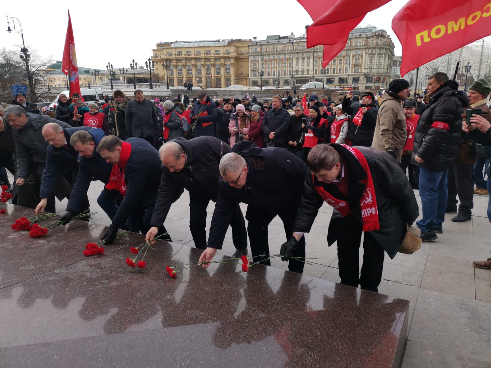 «Учиться у Ленина побеждать!»