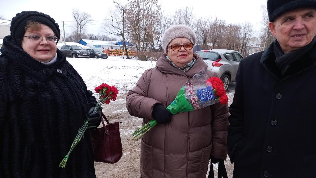 Лобненские коммунисты приняли участие в открытии мемориальной доски Виктору Плонскому