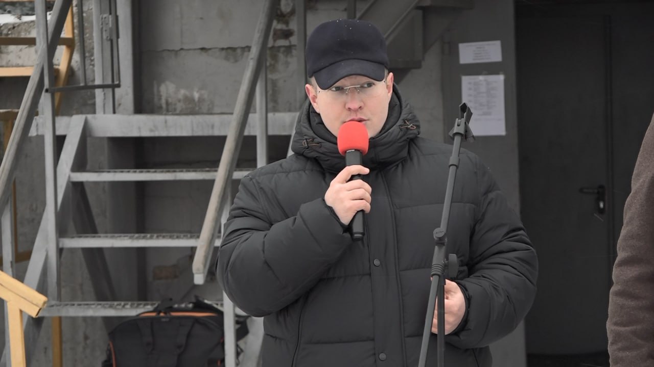 Депутат Мособлдумы Марк Черемисов открыл Турнир на призы Святейшего Патриарха Московского и всея Руси по русскому хоккею
