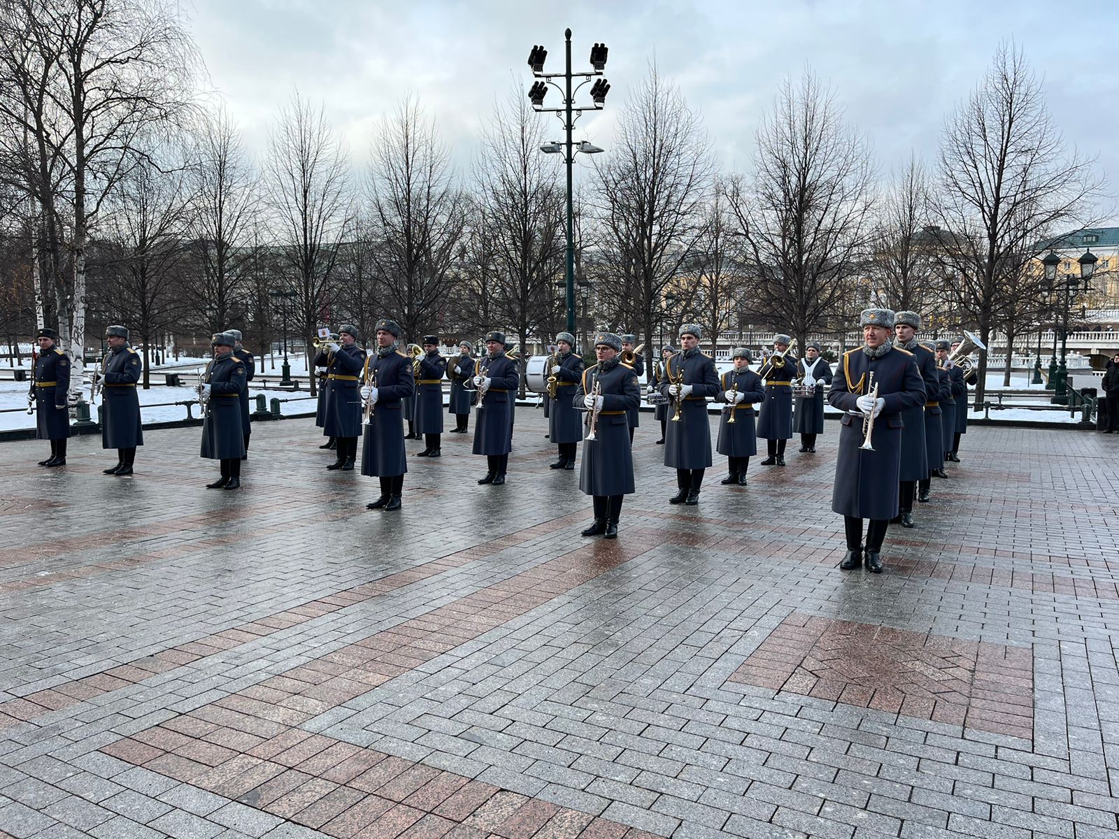 Под Красным Знаменем Сталинграда – к новым победам!
