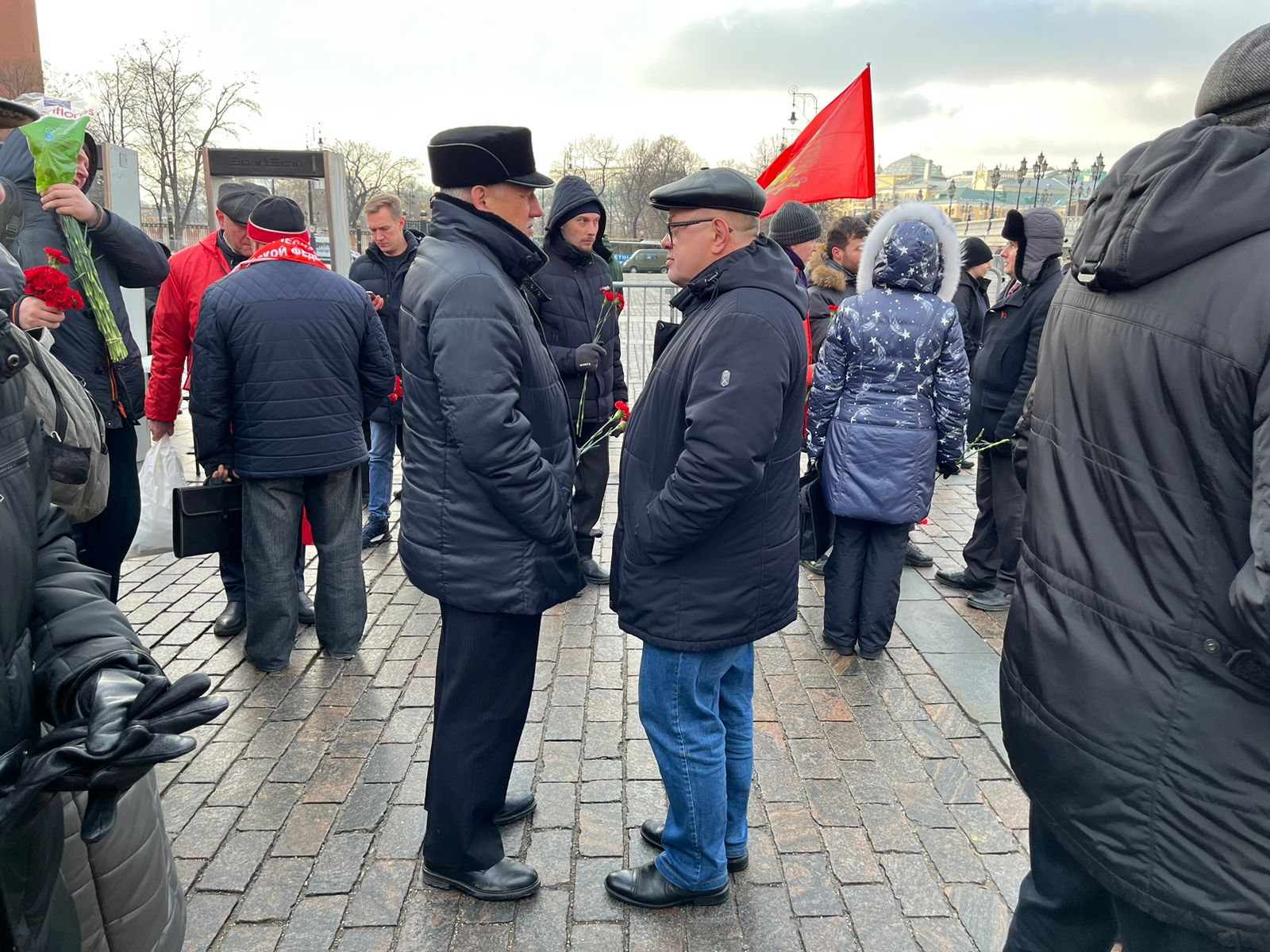 Под Красным Знаменем Сталинграда – к новым победам!