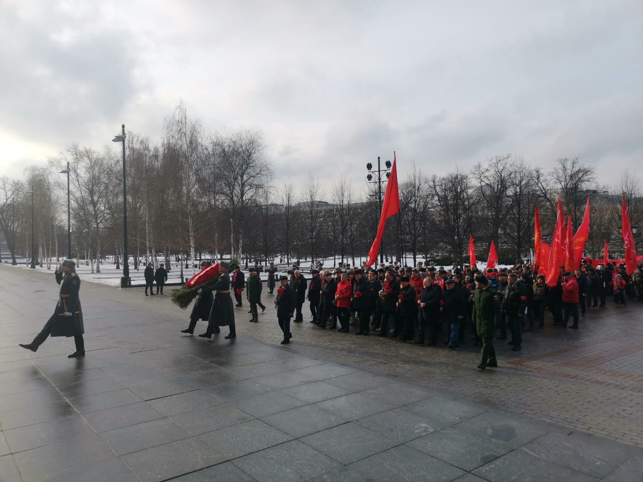 Под Красным Знаменем Сталинграда – к новым победам!