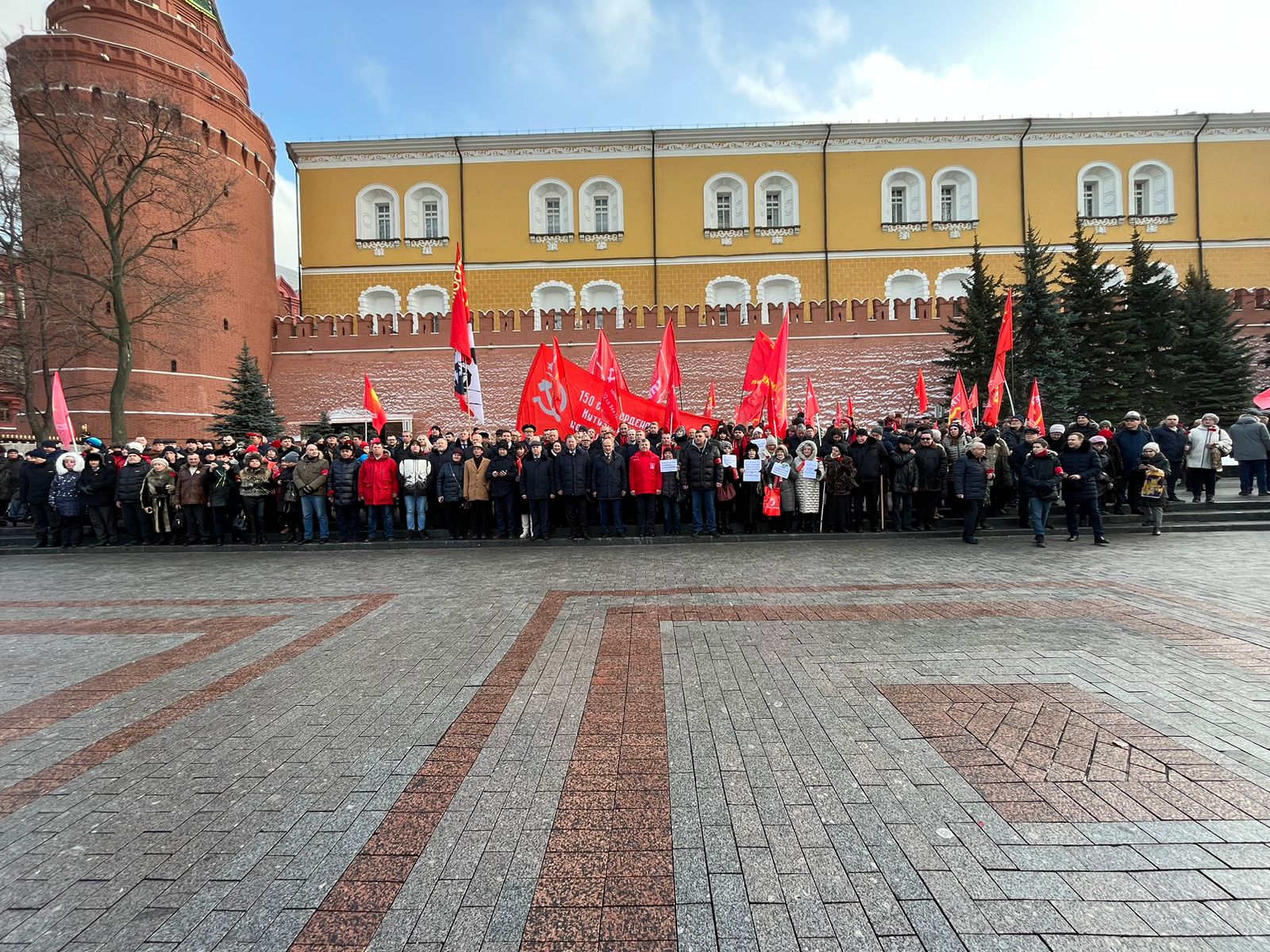 Под Красным Знаменем Сталинграда – к новым победам!