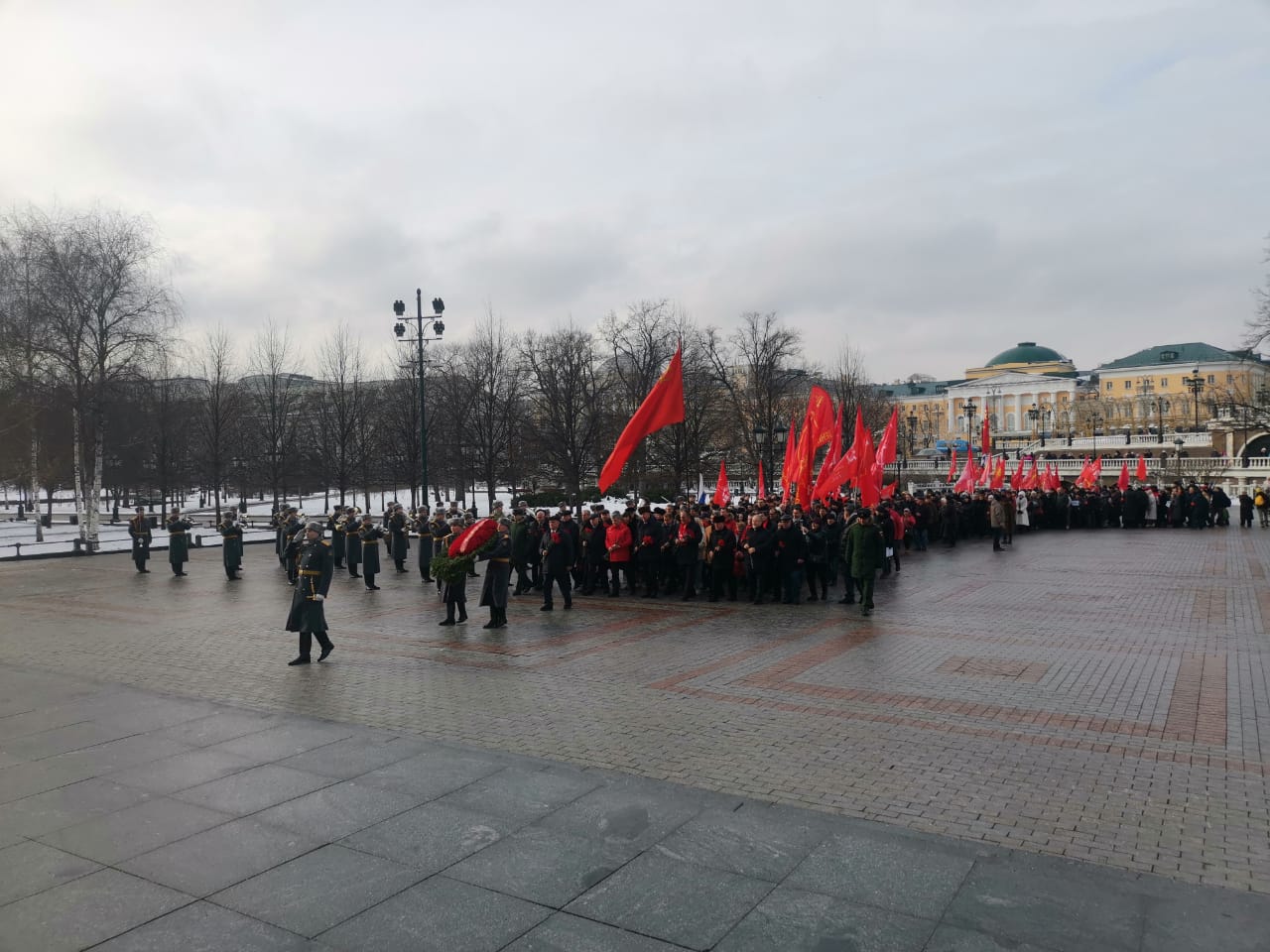 Под Красным Знаменем Сталинграда – к новым победам!