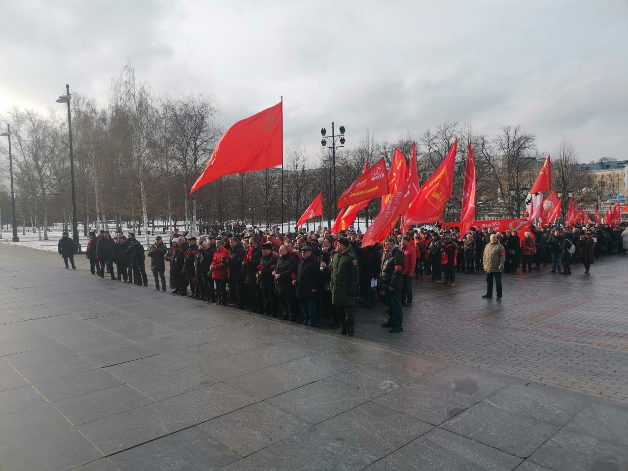 Под Красным Знаменем Сталинграда – к новым победам!