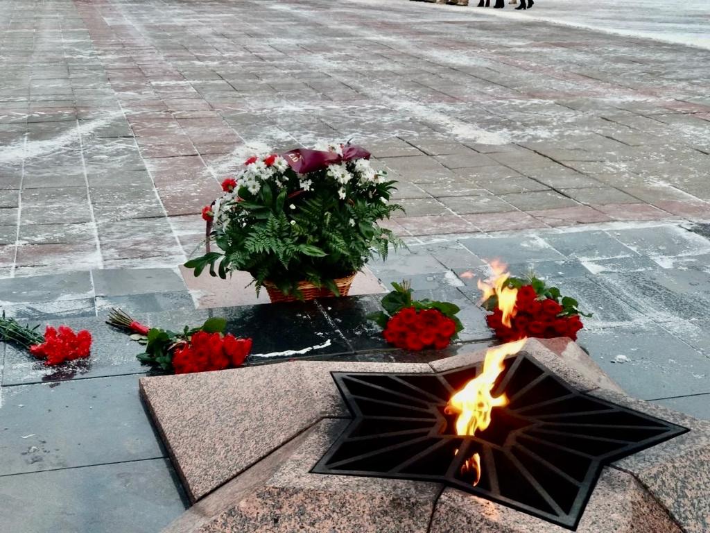 Слава защитникам Сталинграда!