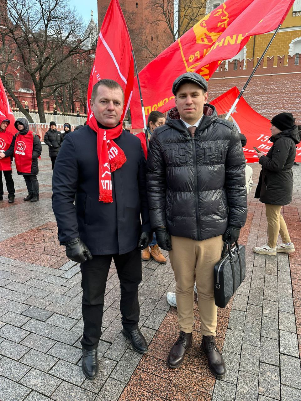 Вечная слава героям - защитникам Сталинграда!