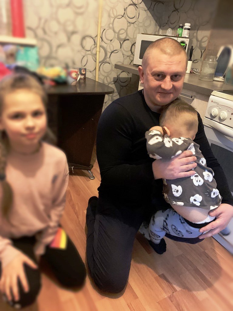Депутат Фрязино фракции КПРФ Коночев Алексей встретился с семьёй мобилизованного