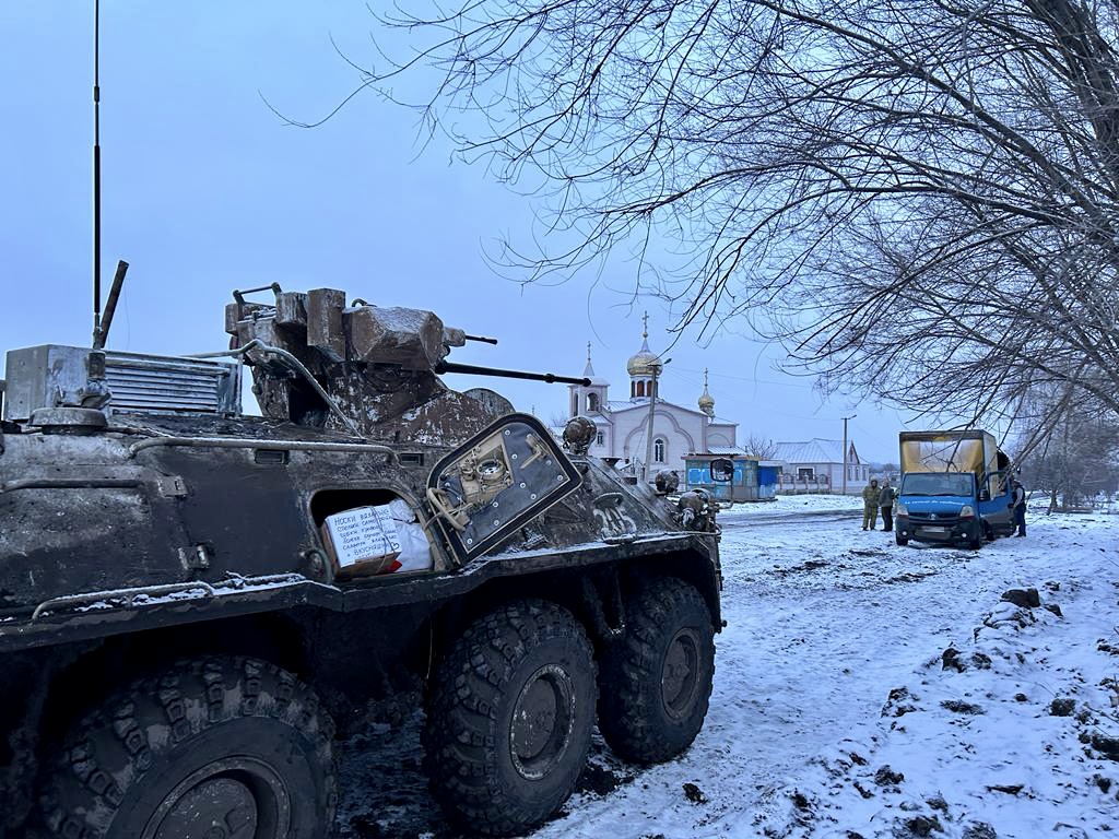 Одинцовские коммунисты помогают бойцам