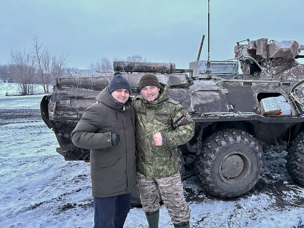 Одинцовские коммунисты помогают бойцам