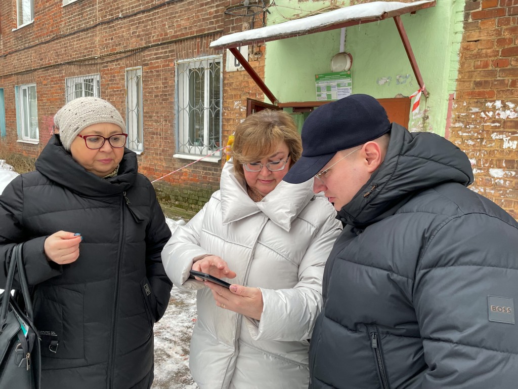 Депутат Мособлдумы Марк Черемисов проверил ход работ по реализации капремонта МКД в Ногинске