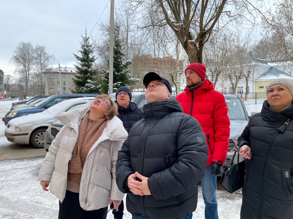 Депутат Мособлдумы Марк Черемисов проверил результат капитального ремонта МКД в Ногинске