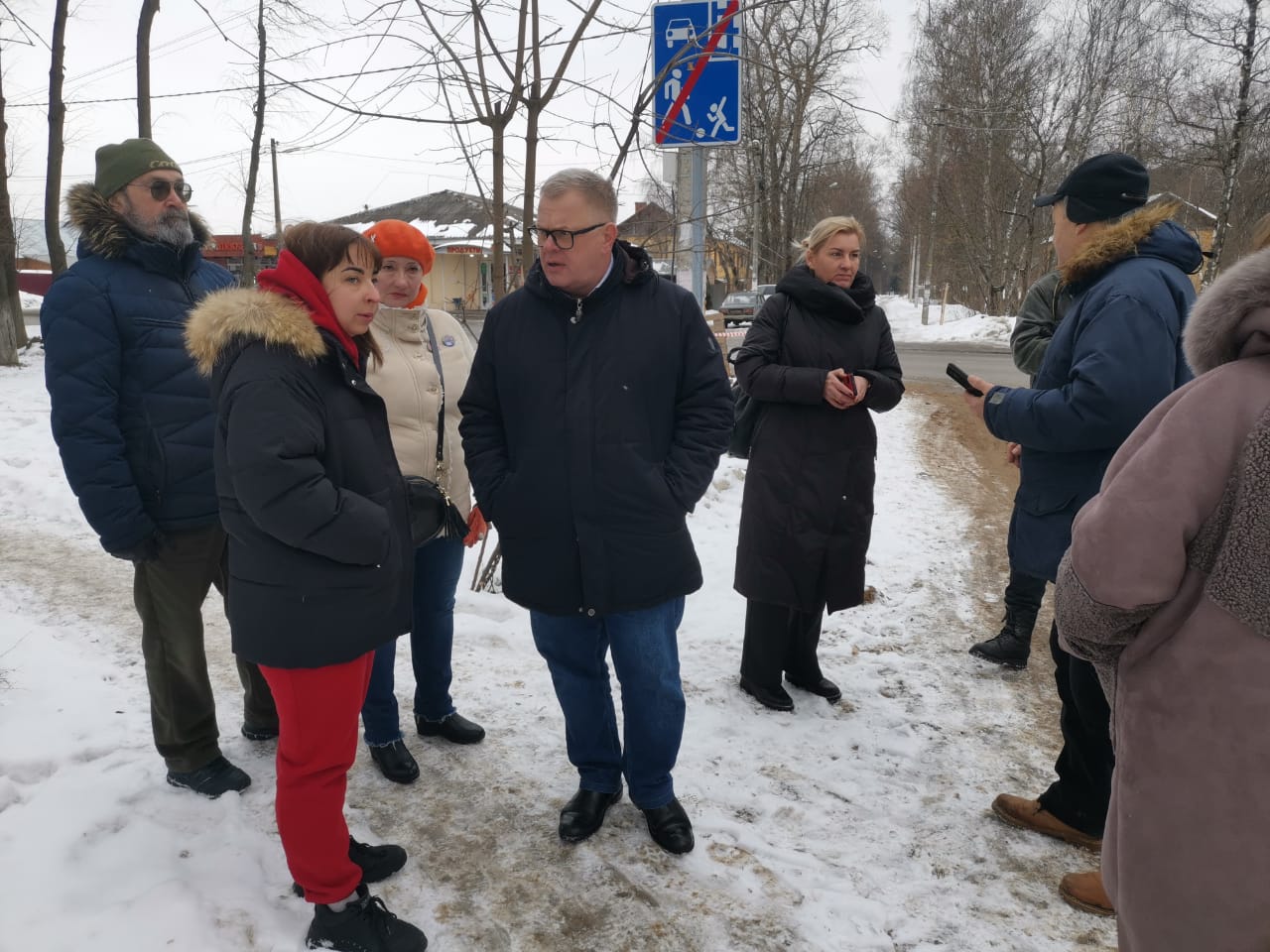 Руководитель фракции КПРФ в Мособлдуме Александр Наумов осмотрел участки строительства дублера МКАД в Видном